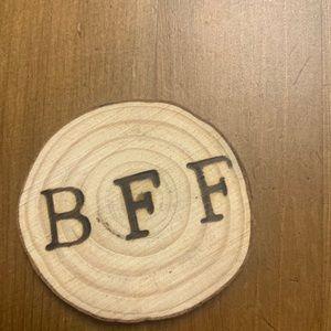 FREE Wood bff magnet